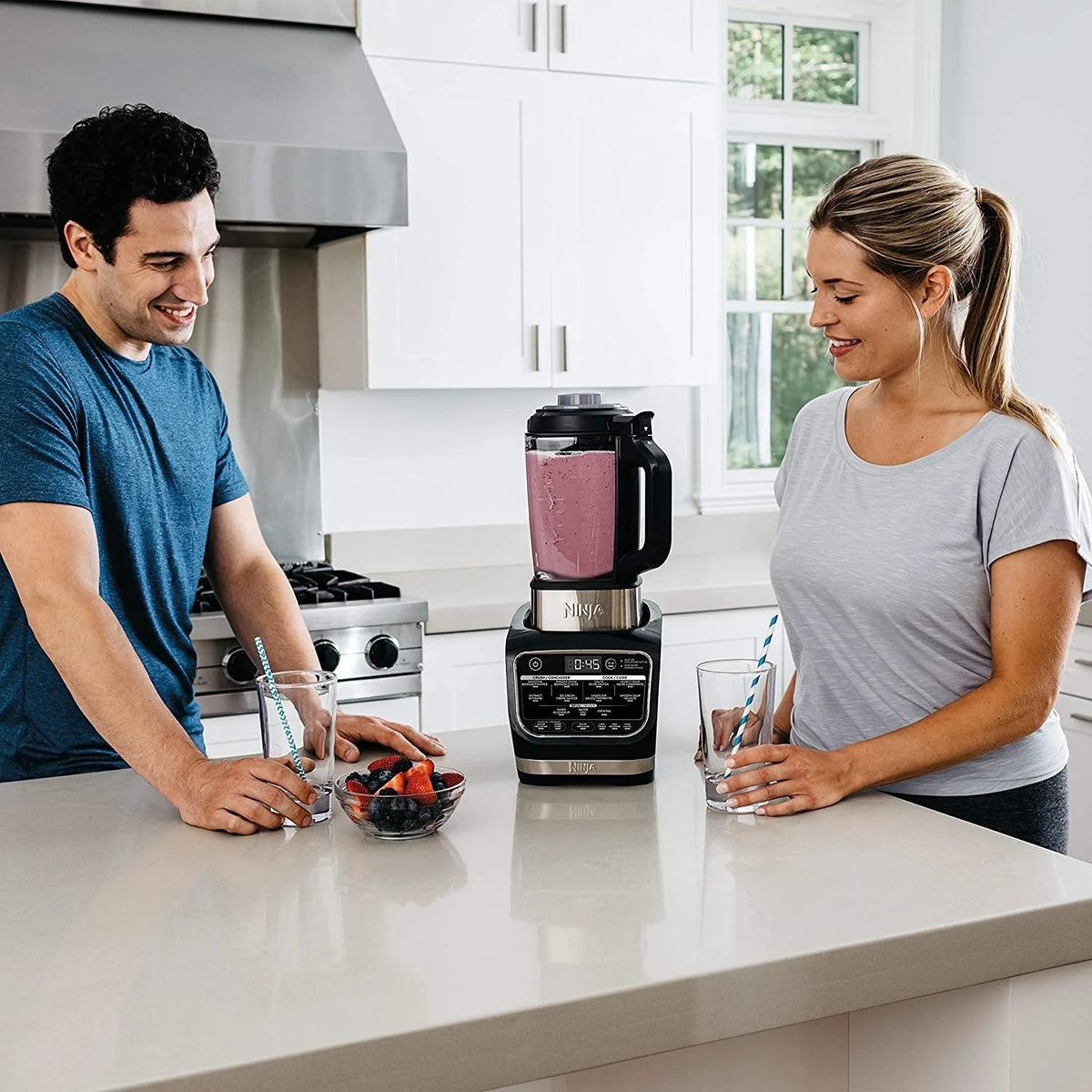 Ninja Foodi Cold & Hot Blender With 1400 Peak Watts Nonstick Glass Pitcher (HB152), 64 oz, Black