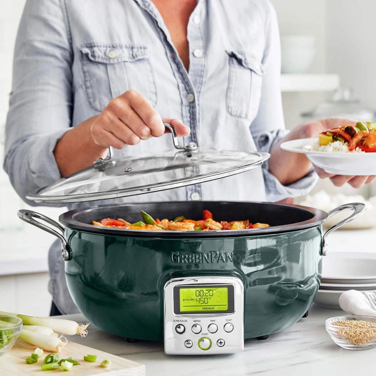 GreenPan Elite 6-Quart Essential Smart Skillet | Black