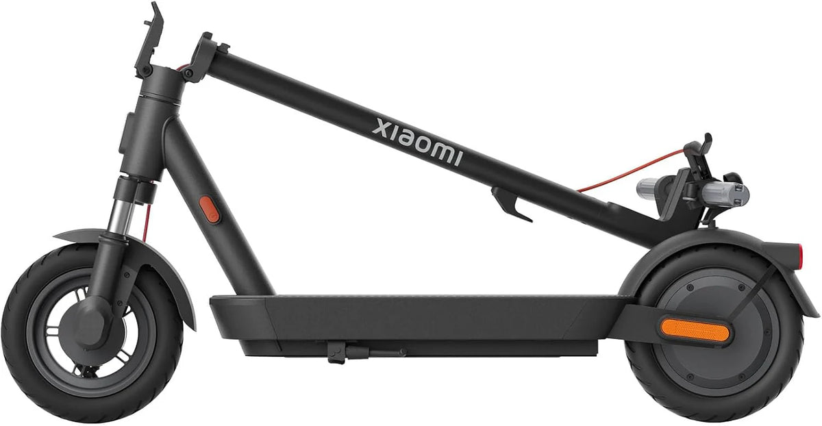 Xiaomi E-Scooter with German Road Legal (Max 20 km/h, Up to 70 km Range & 25 Percent Incline, Pneumatic Tyres, Dual Brakes, Display, Aluminium Body, App)