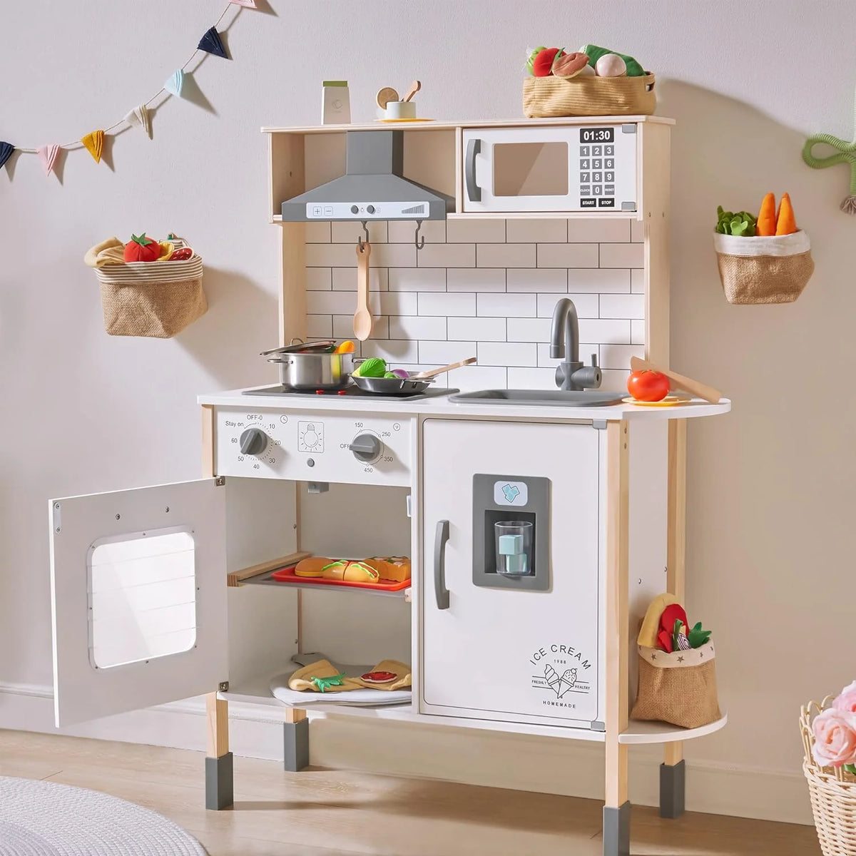 Children's small land play kitchen, wooden children's play kitchen toy set