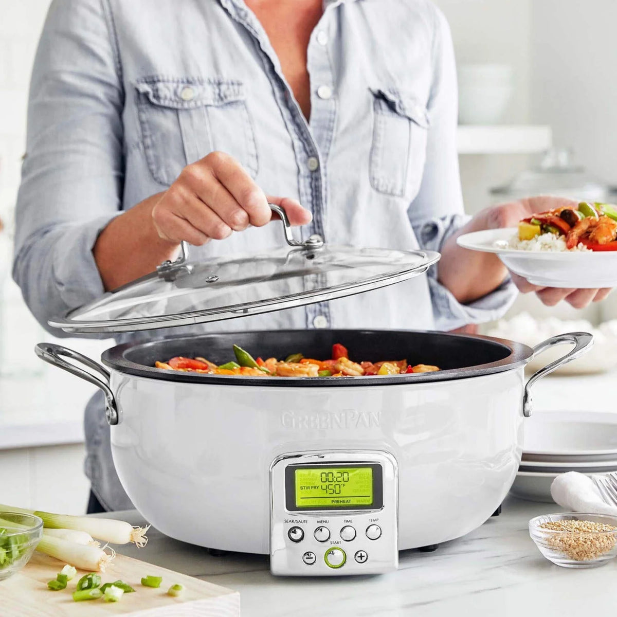 GreenPan Elite 6-Quart Essential Smart Skillet | Black